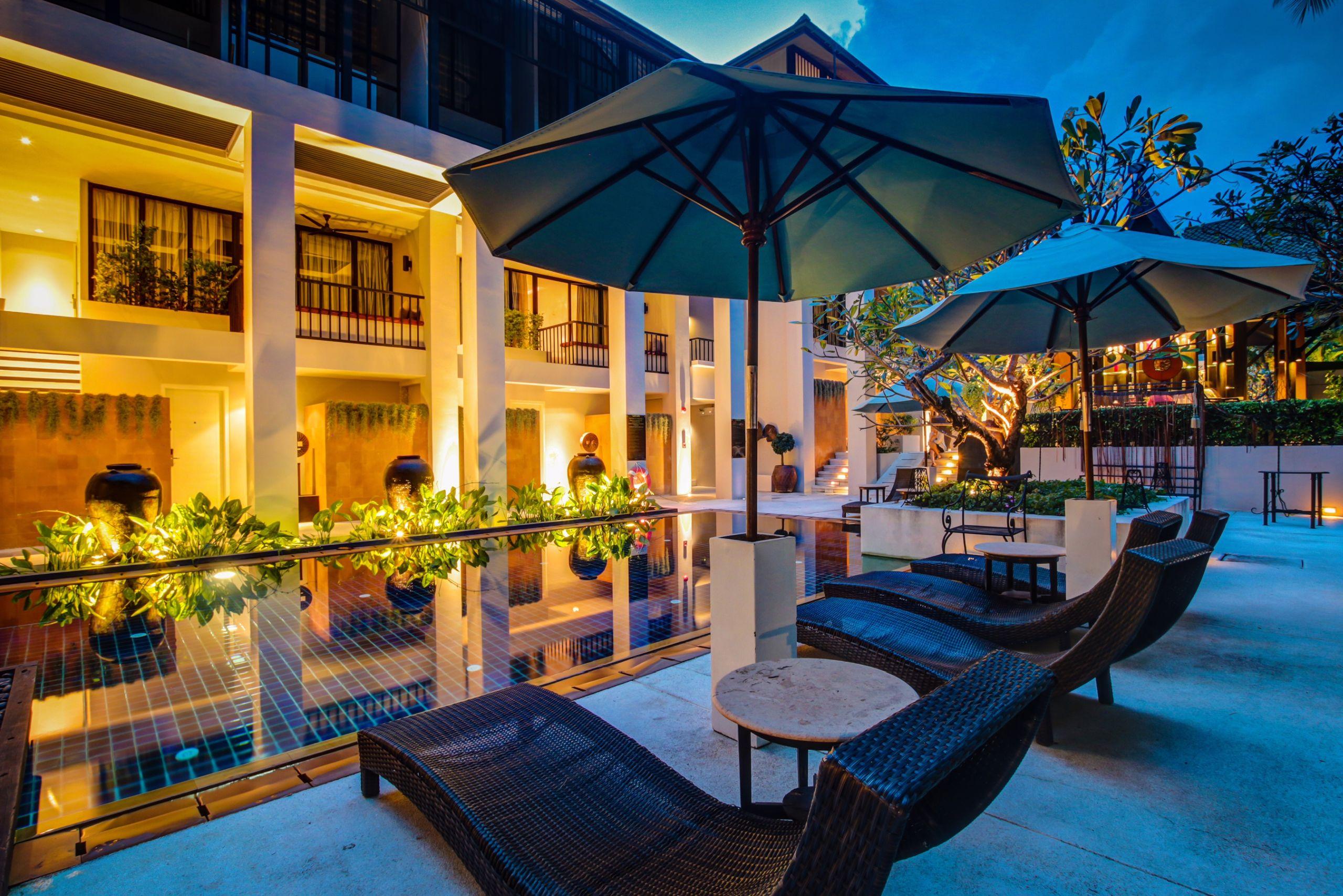 Outrigger Surin Beach Resort - Sha Extra Plus Exteriér fotografie The hotel's pool