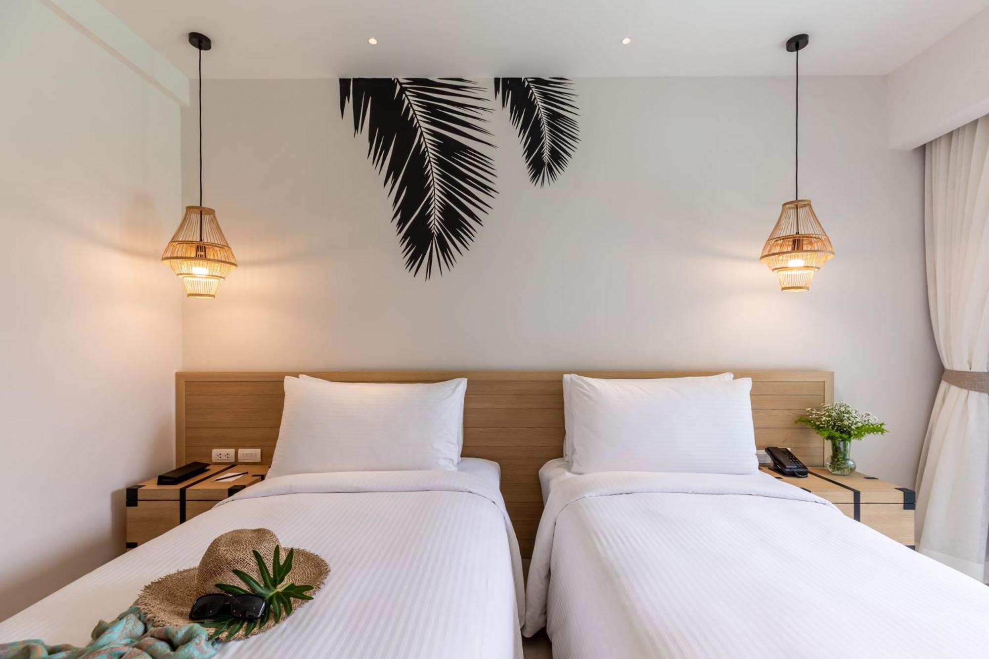 Outrigger Surin Beach Resort - Sha Extra Plus Pokoj fotografie Deluxe Room