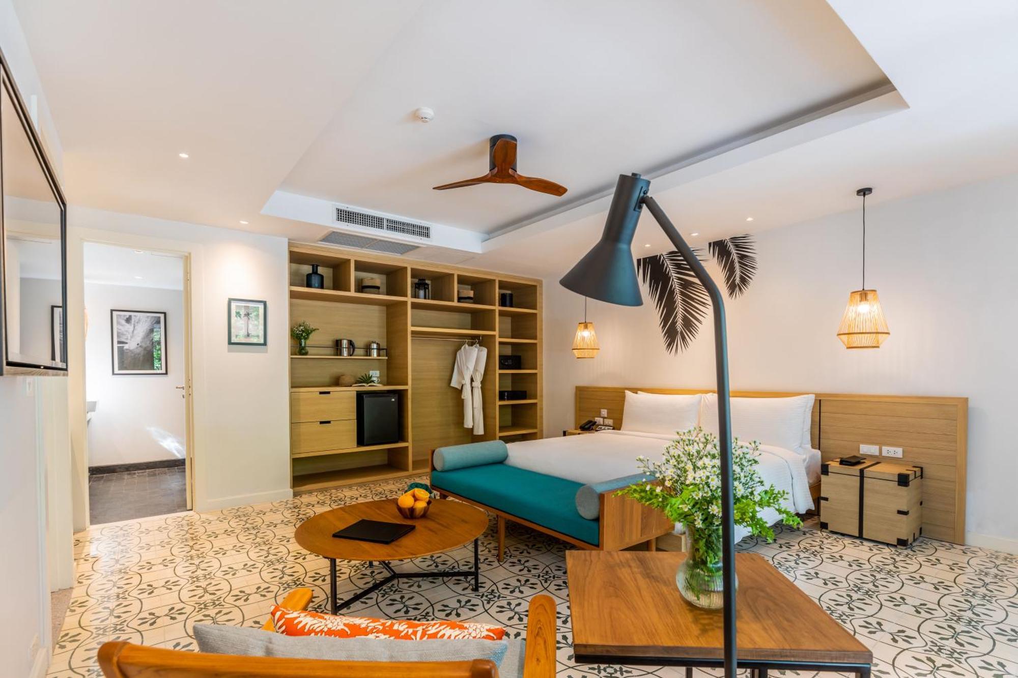 Outrigger Surin Beach Resort - Sha Extra Plus Pokoj fotografie Deluxe Suite